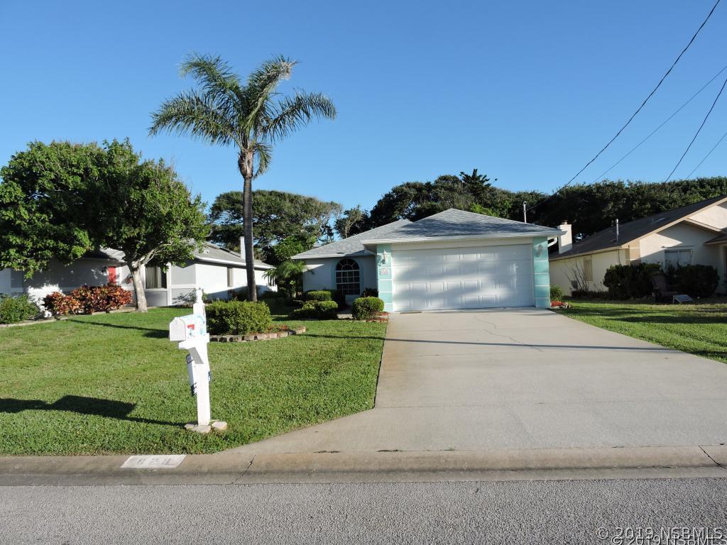 828 E 21st Ave., New Smyrna Beach, FL 32169