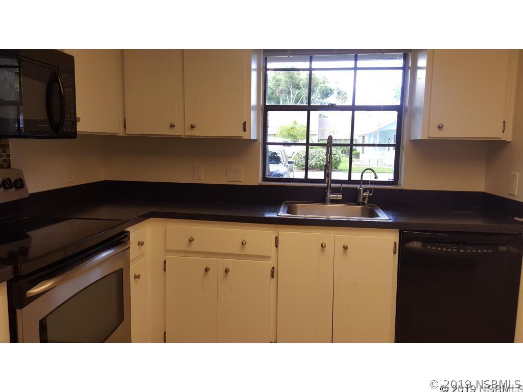 232 N Ridgewood Ave. #10, Edgewater, FL 32132