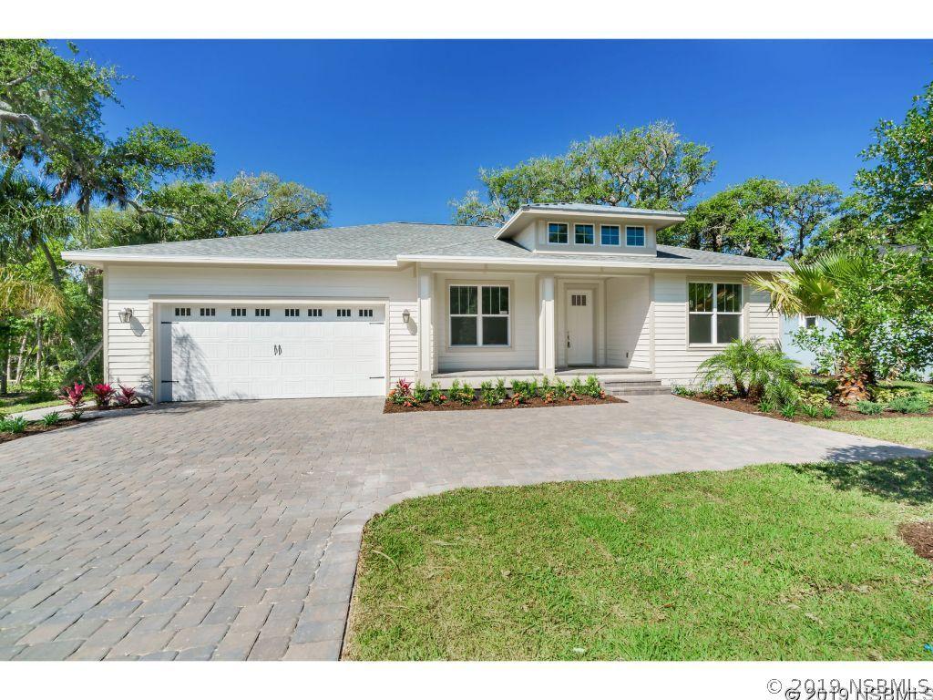 1602 Saxon Dr., New Smyrna Beach, FL 32169