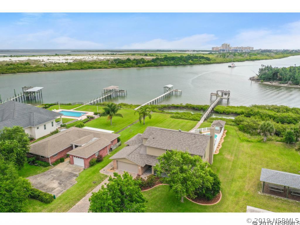 55 Cunningham Dr., New Smyrna Beach, FL 32168