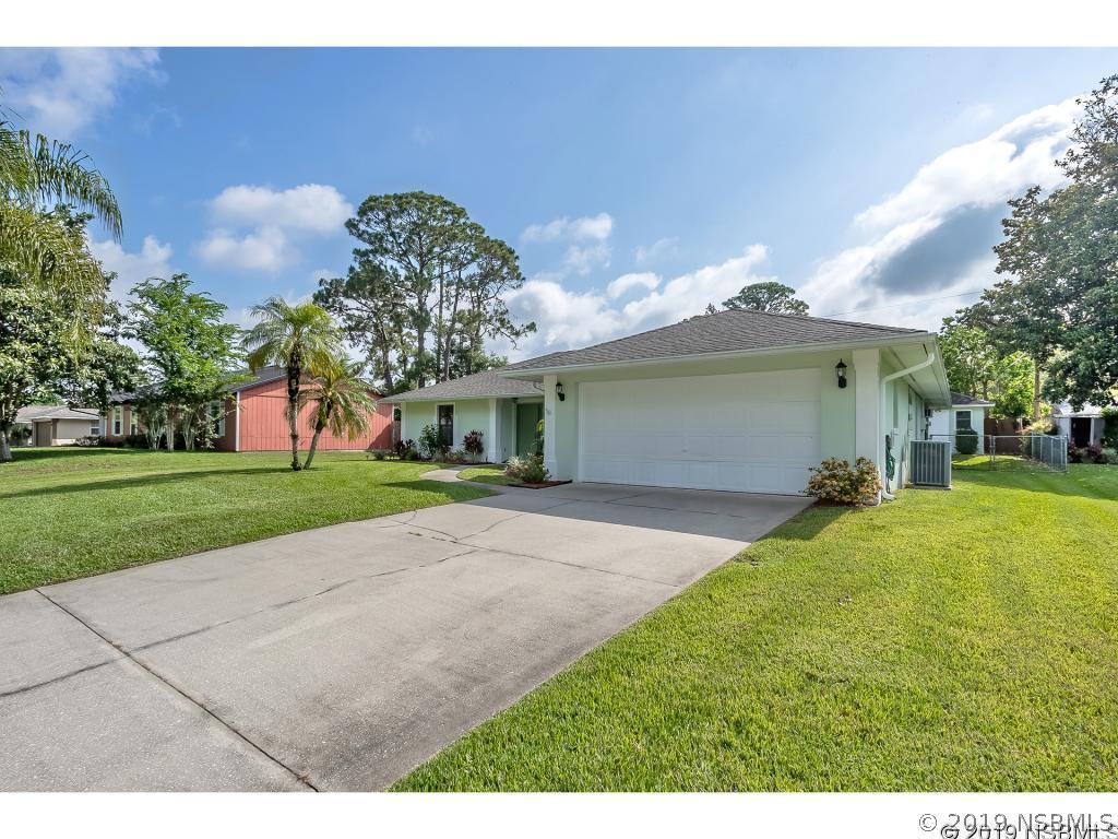 2413 Woodland Dr., Edgewater, FL 32141