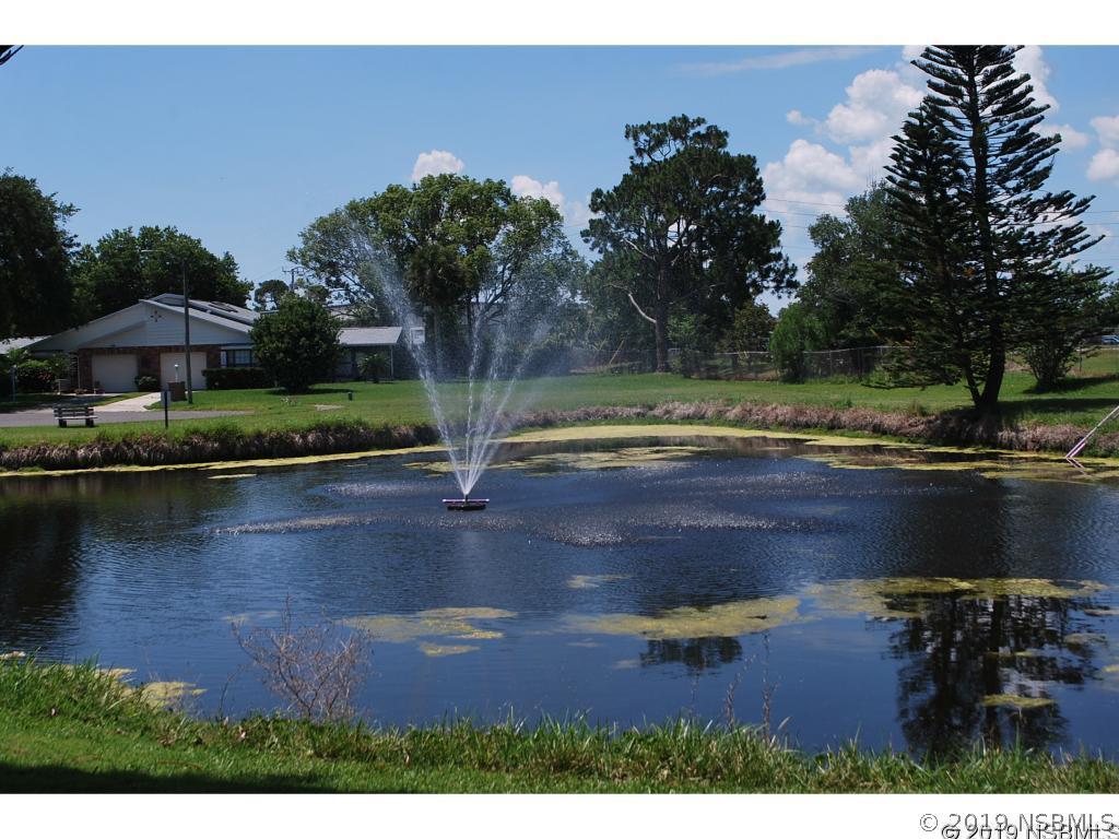 406 Shangri Lane Cir., Edgewater, FL 32132