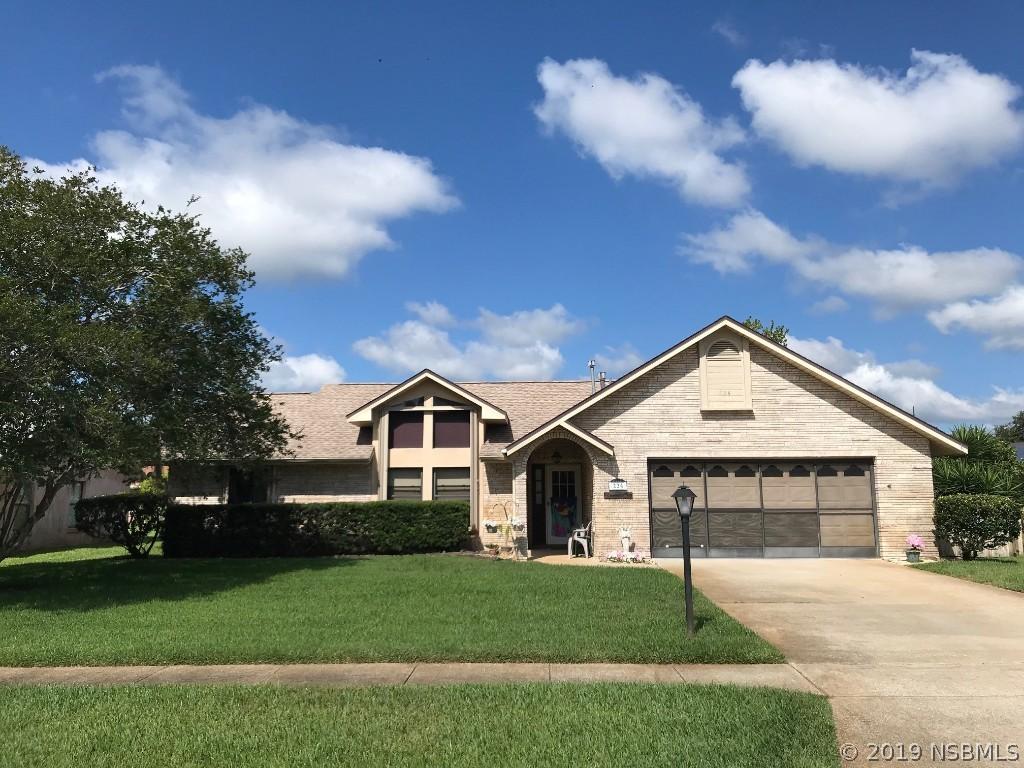 224 Meadow Lake Dr., Edgewater, FL 32141