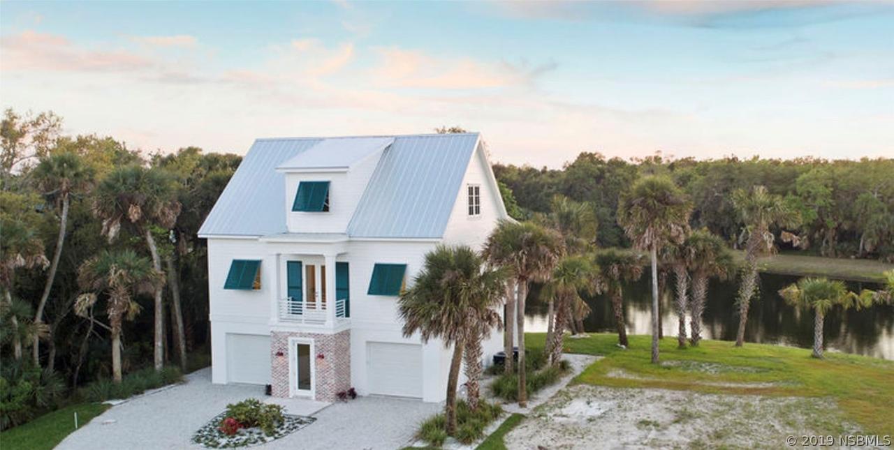 603 Riverside Landing Dr., Oak Hill, FL 32759