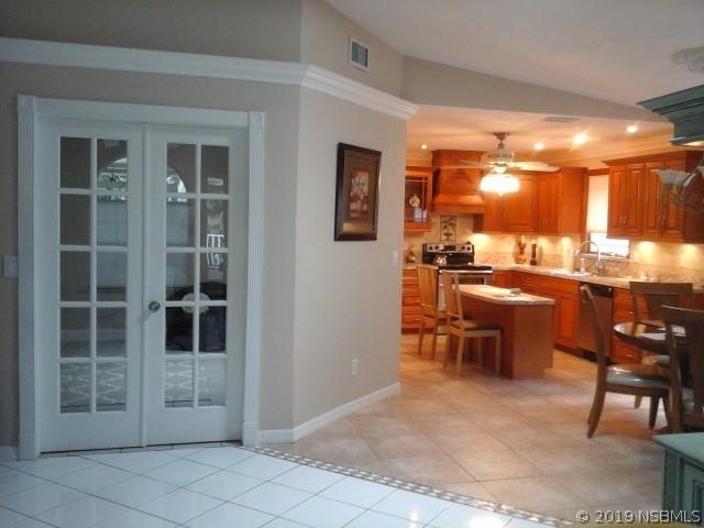 815 E 20th Ave., New Smyrna Beach, FL 32169