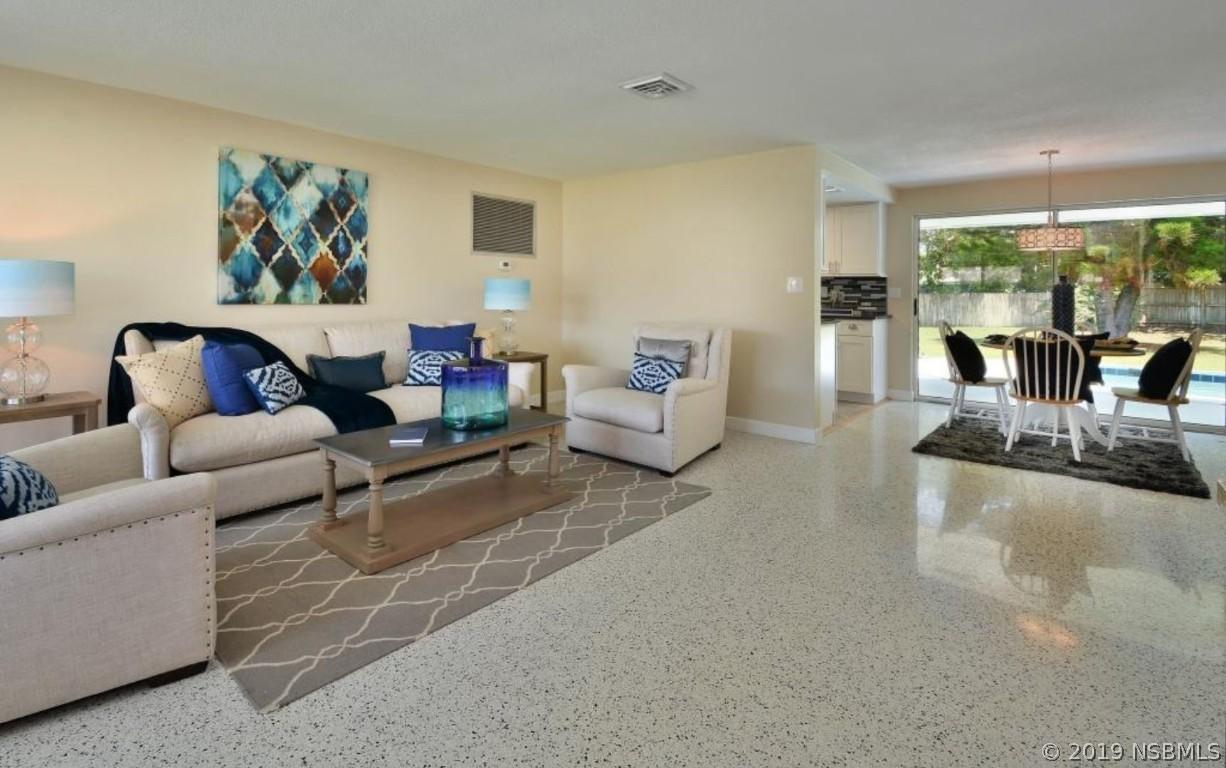 812 E 16th Ave., New Smyrna Beach, FL 32169