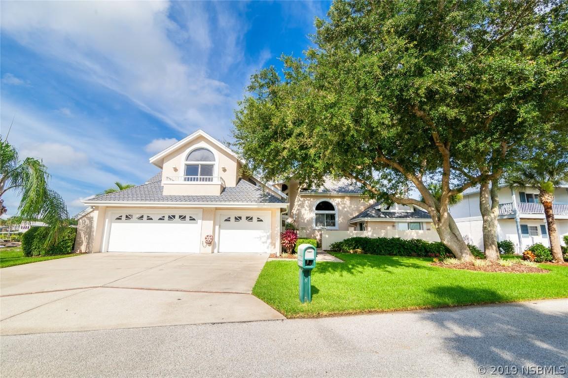 1206 Commodore Dr., New Smyrna Beach, FL 32168