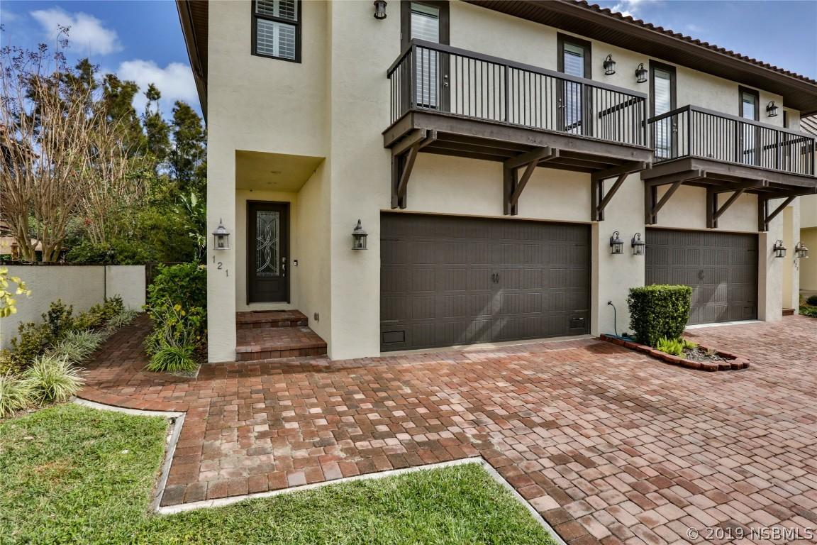 121 Marina Bay Dr., New Smyrna Beach, FL 32169