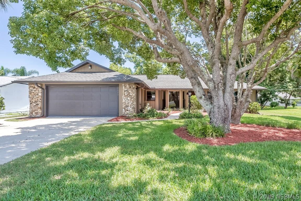 2025 Willow Oak Dr., Edgewater, FL 32141