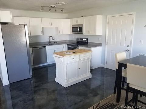 2519 Sabal Palm Dr., Edgewater, FL 32141