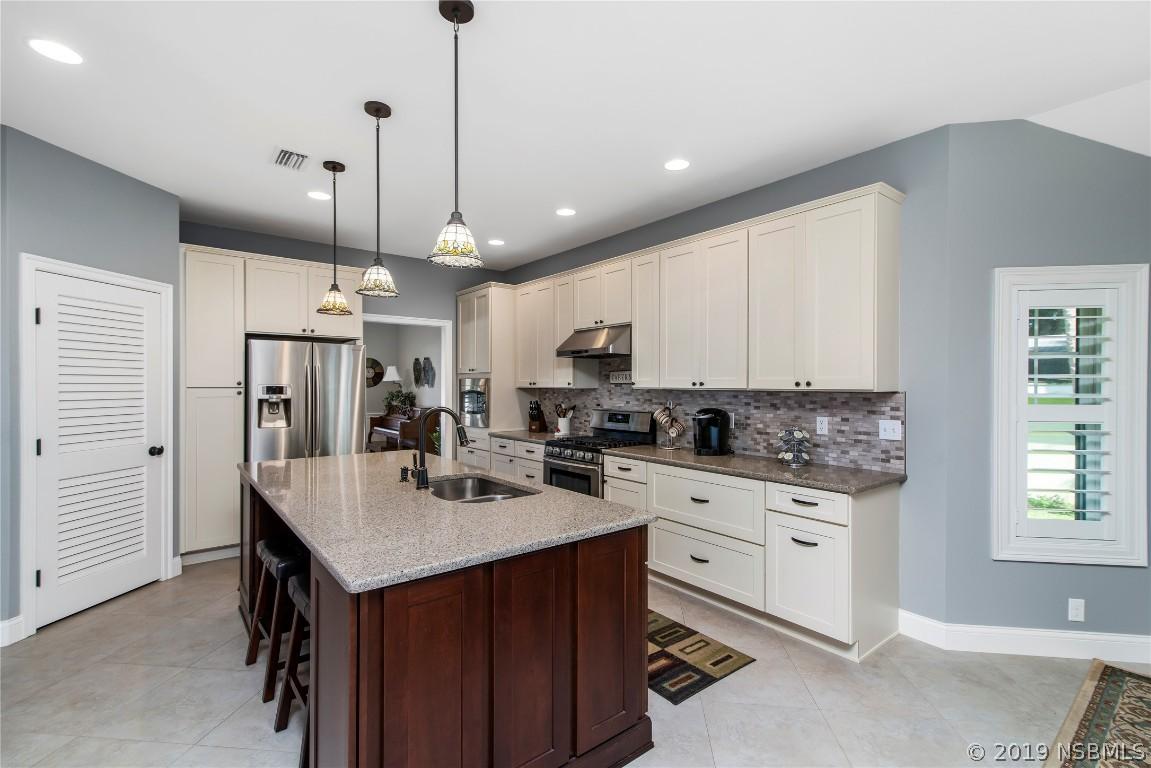1019 Magnolia St., New Smyrna Beach, FL 32168