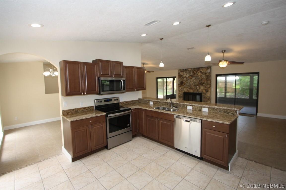 3103 Needle Palm Dr., Edgewater, FL 32141