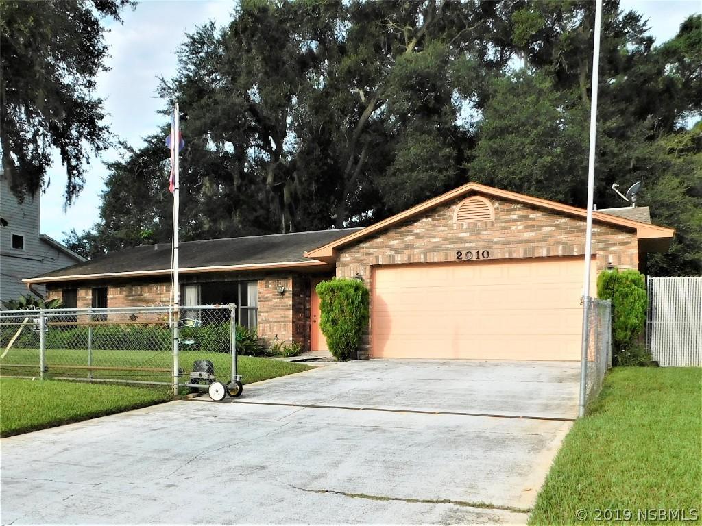 2010 Queen Palm Dr., Edgewater, FL 32141