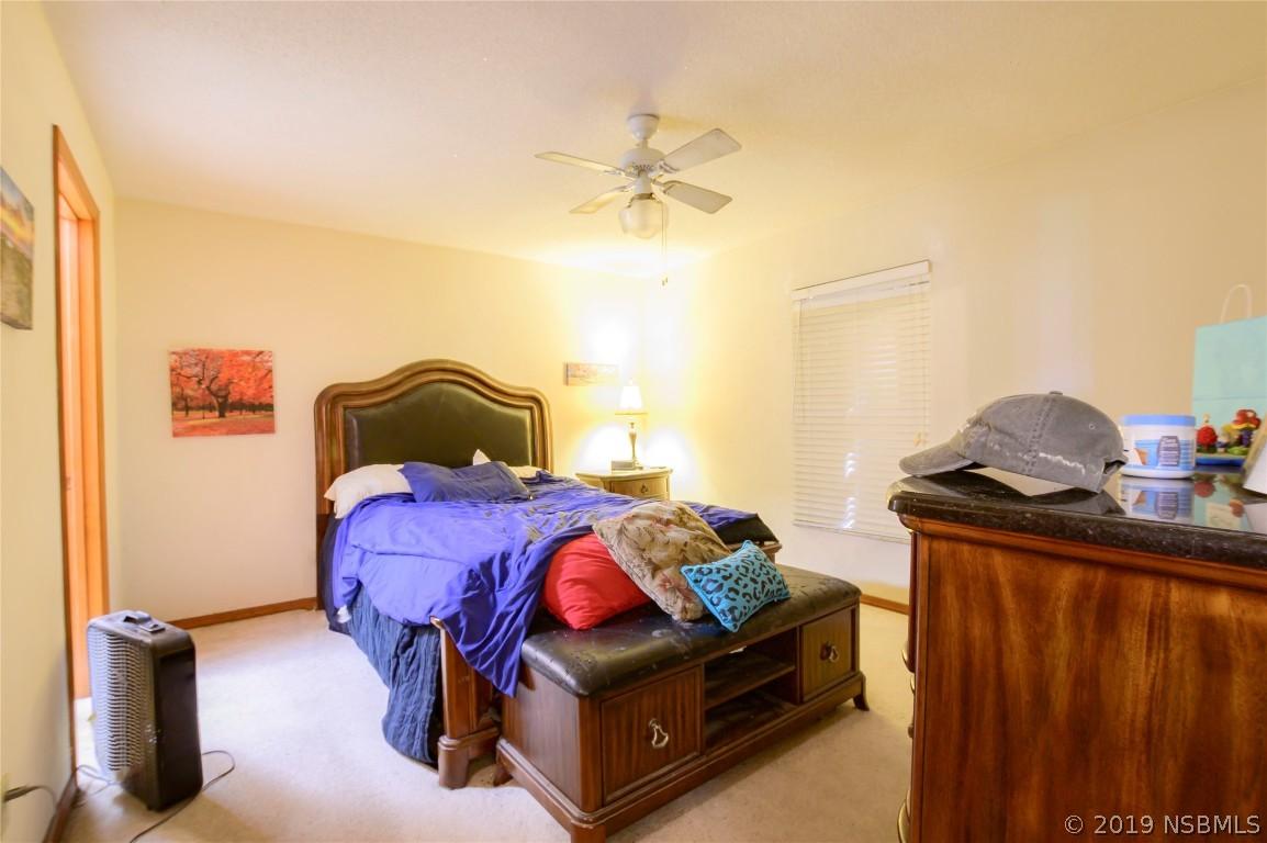 211 Shangri La Cir., Edgewater, FL 32132