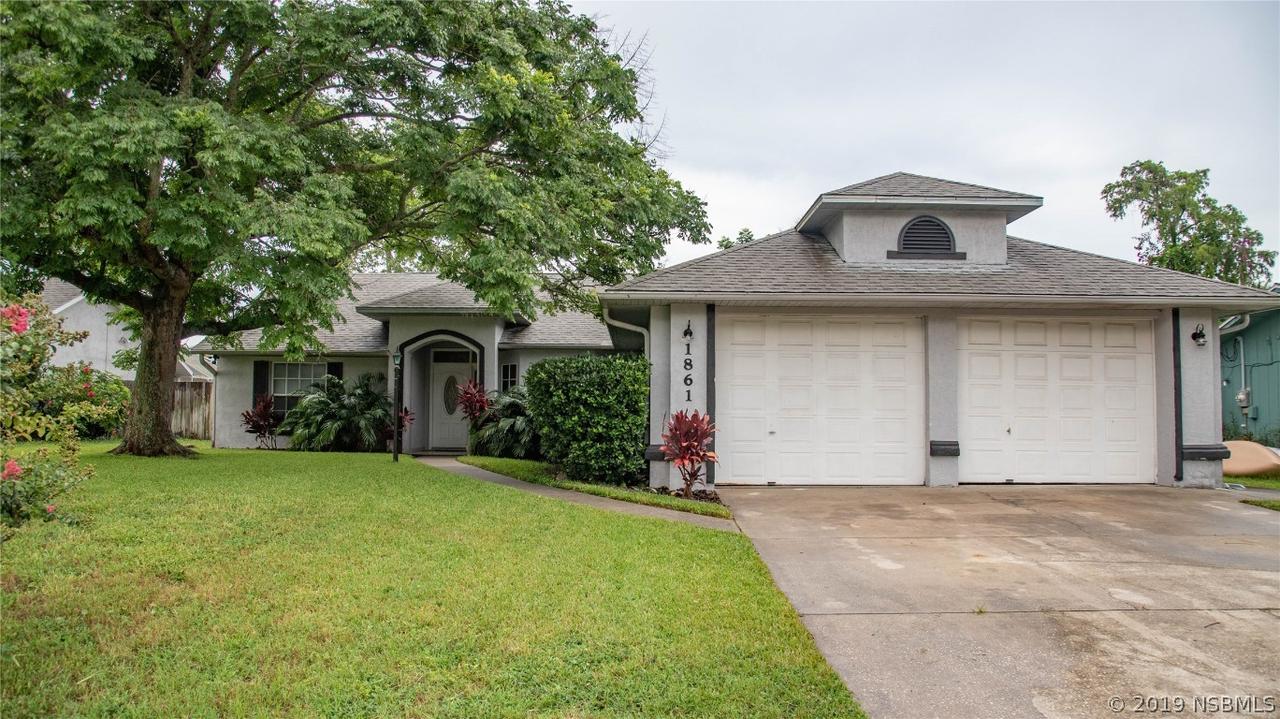 1861 Travelers Palm Dr., Edgewater, FL 32141