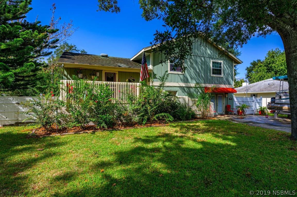 2936 Travelers Palm Dr., Edgewater, FL 32141