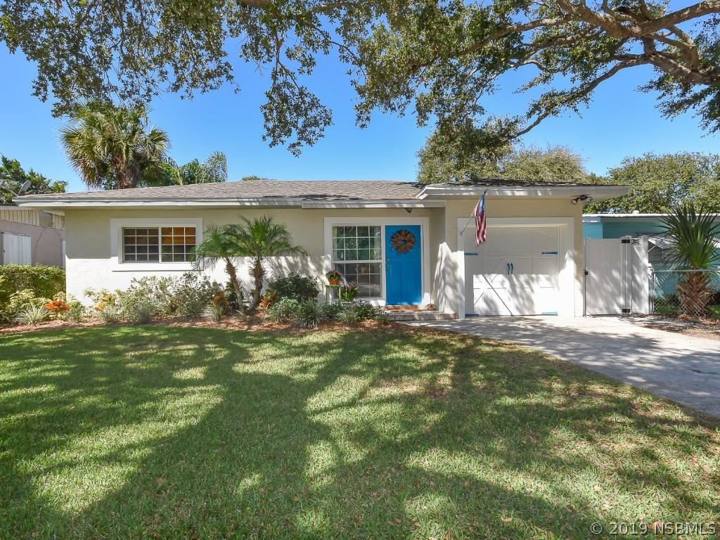 802 E 26th Ave., New Smyrna Beach, FL 32169
