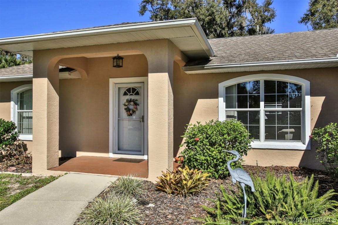 1715 Queen Palm Dr., Edgewater, FL 32132
