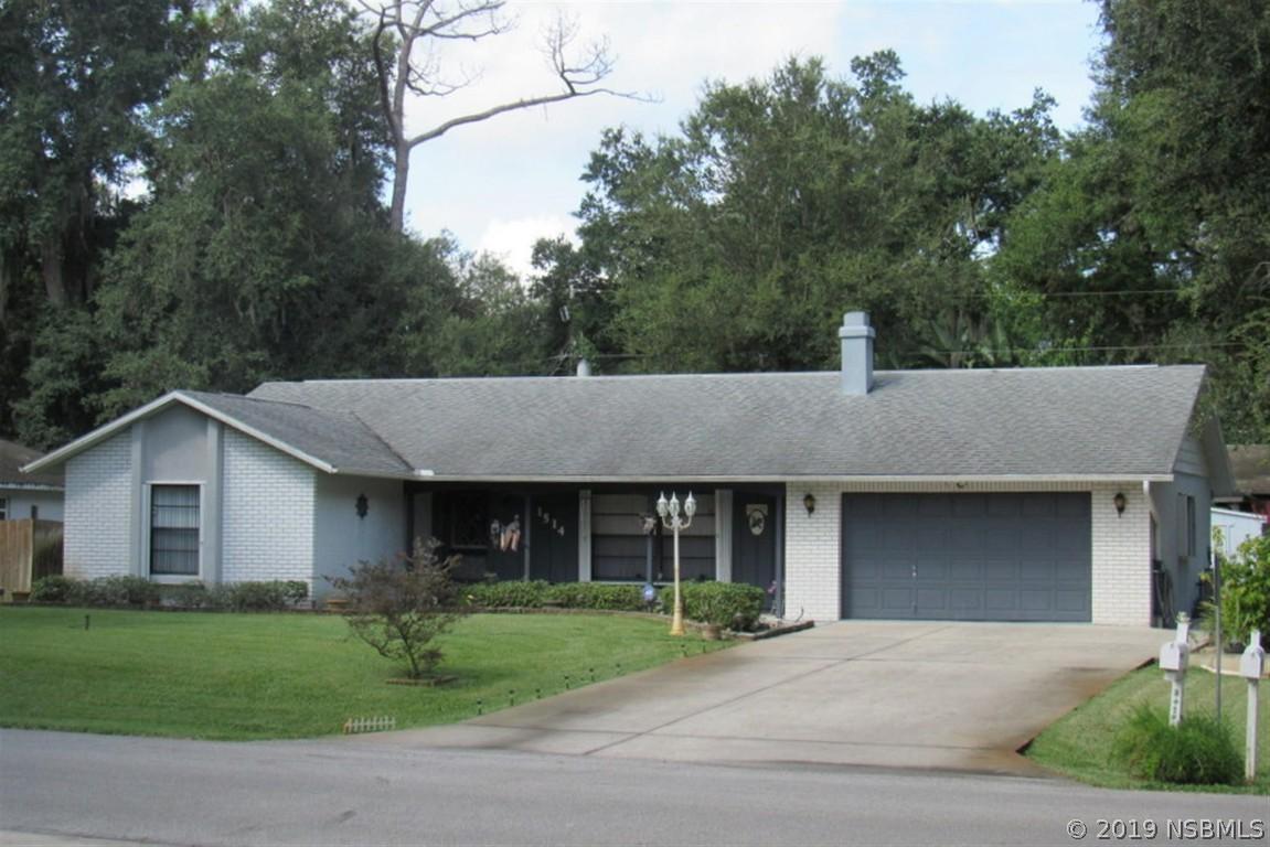 1514 Pine Tree Dr., Edgewater, FL 32132