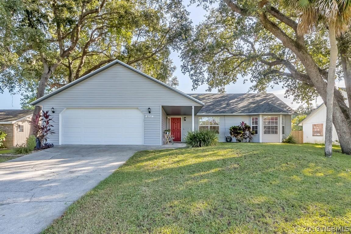 2711 Pine Tree Dr., Edgewater, FL 32141