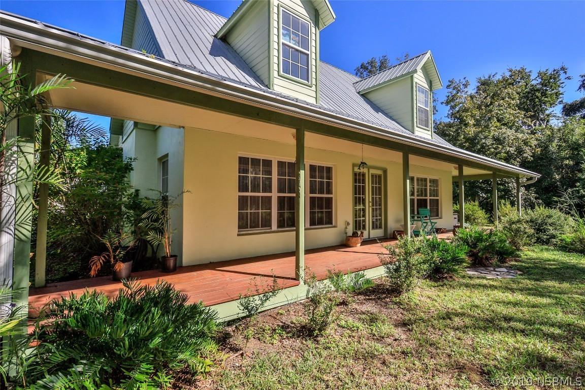 320 Palm Ave., Oak Hill, FL 32759