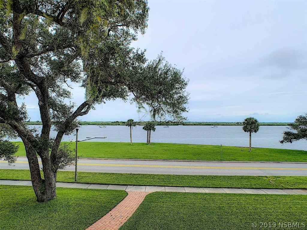 806 S Riverside Dr., New Smyrna Beach, FL 32168