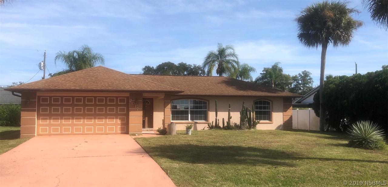 2017 Willow Oak Dr., Edgewater, FL 32141