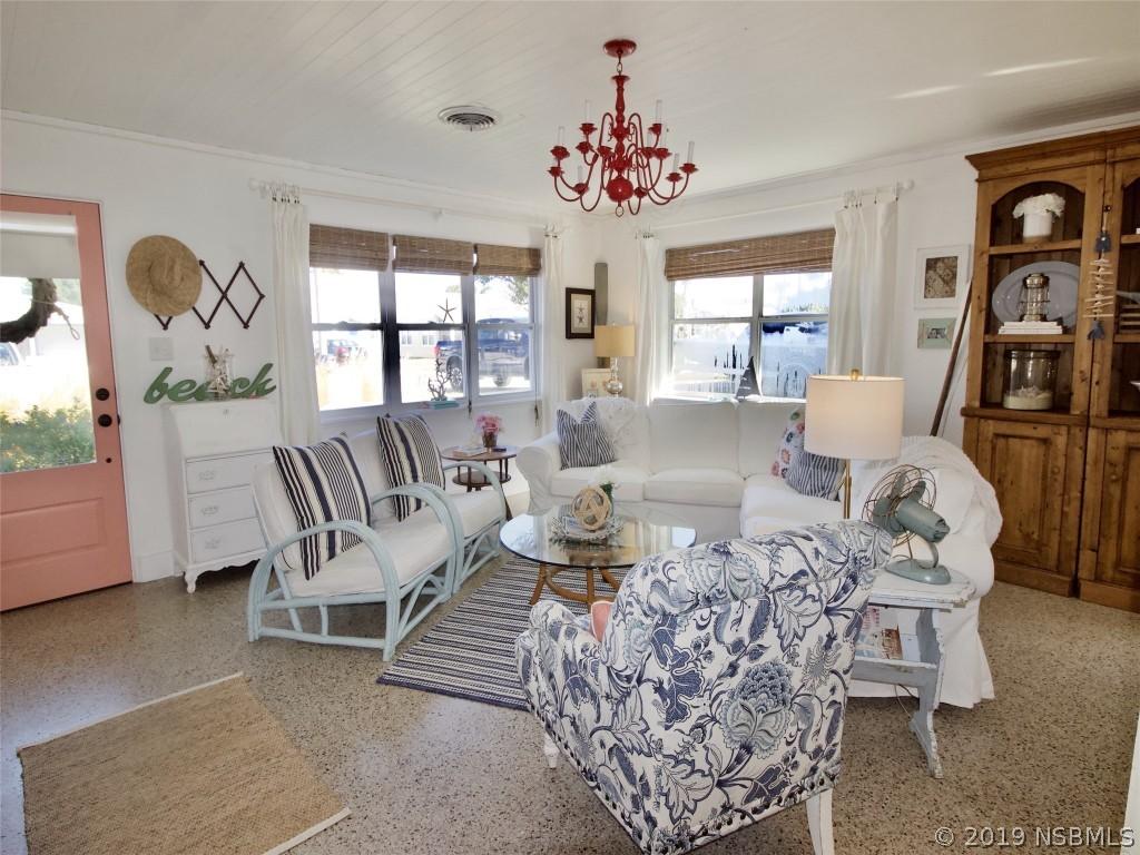 213 Kirkland Rd., New Smyrna Beach, FL 32169