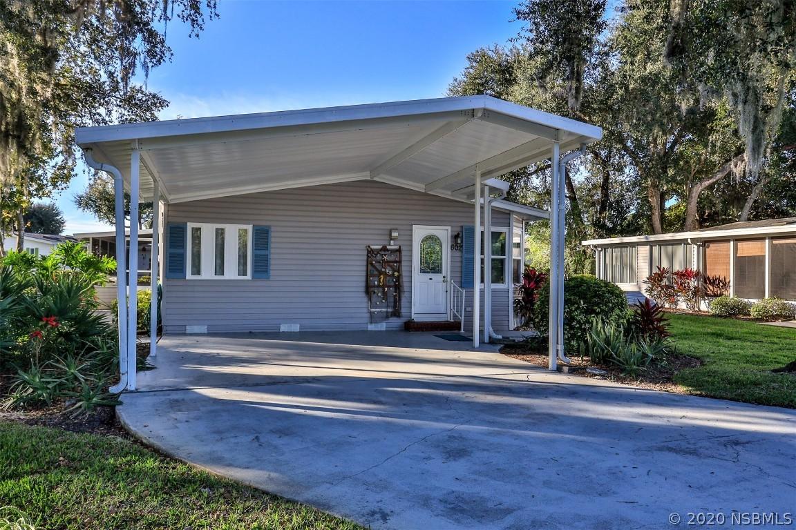 602 Topside Cir., Edgewater, FL 32141