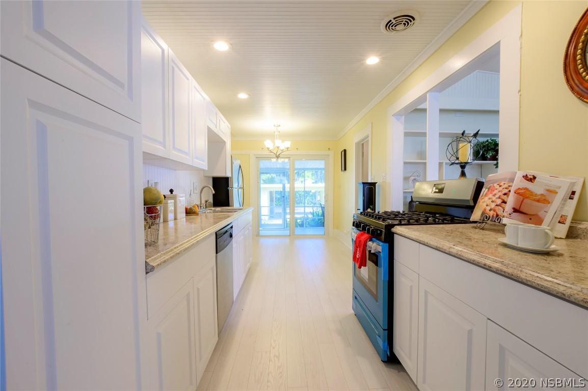 318 Hillman St., New Smyrna Beach, FL 32168