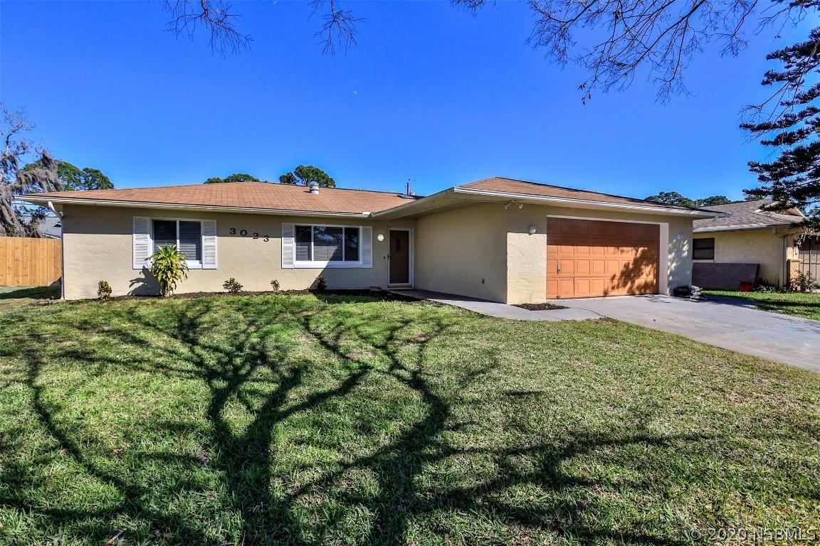 3023 Yule Tree Dr., Edgewater, FL 32141