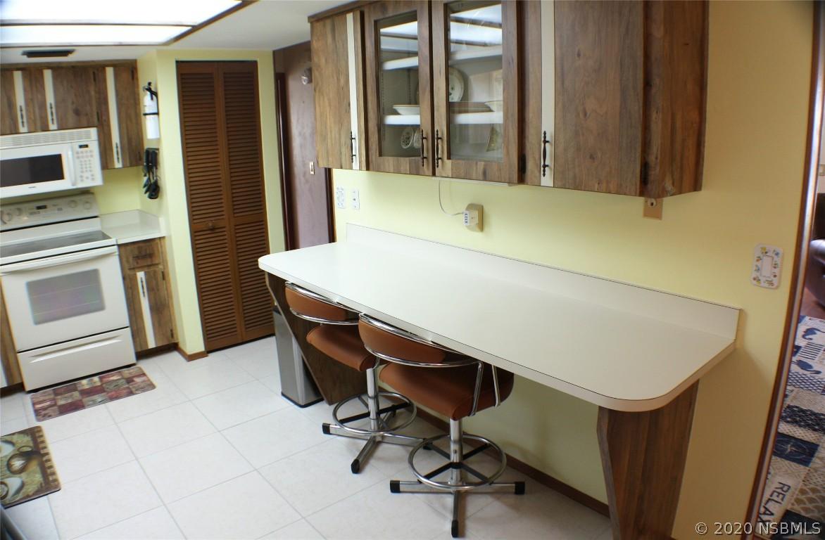 405 Wildwood Dr., Edgewater, FL 32132