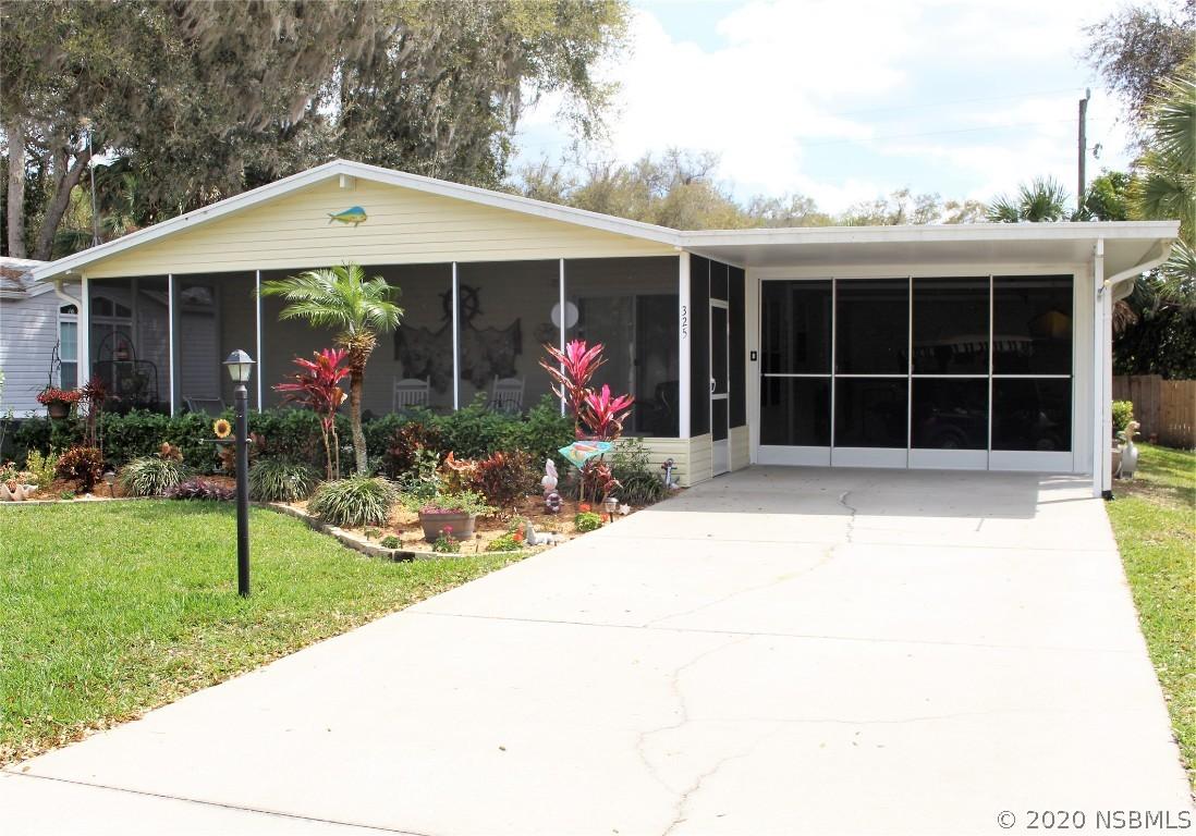 325 Water Landing Dr., Oak Hill, FL 32759