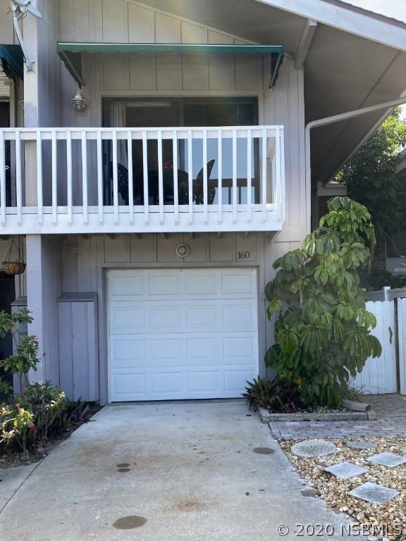 160 Breezeway Ct., New Smyrna Beach, FL 32169