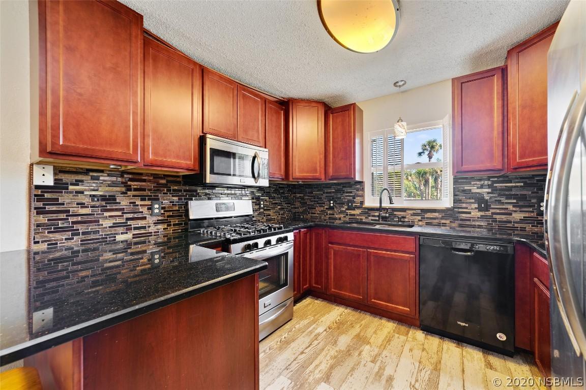 838 E 14th Ave., New Smyrna Beach, FL 32169