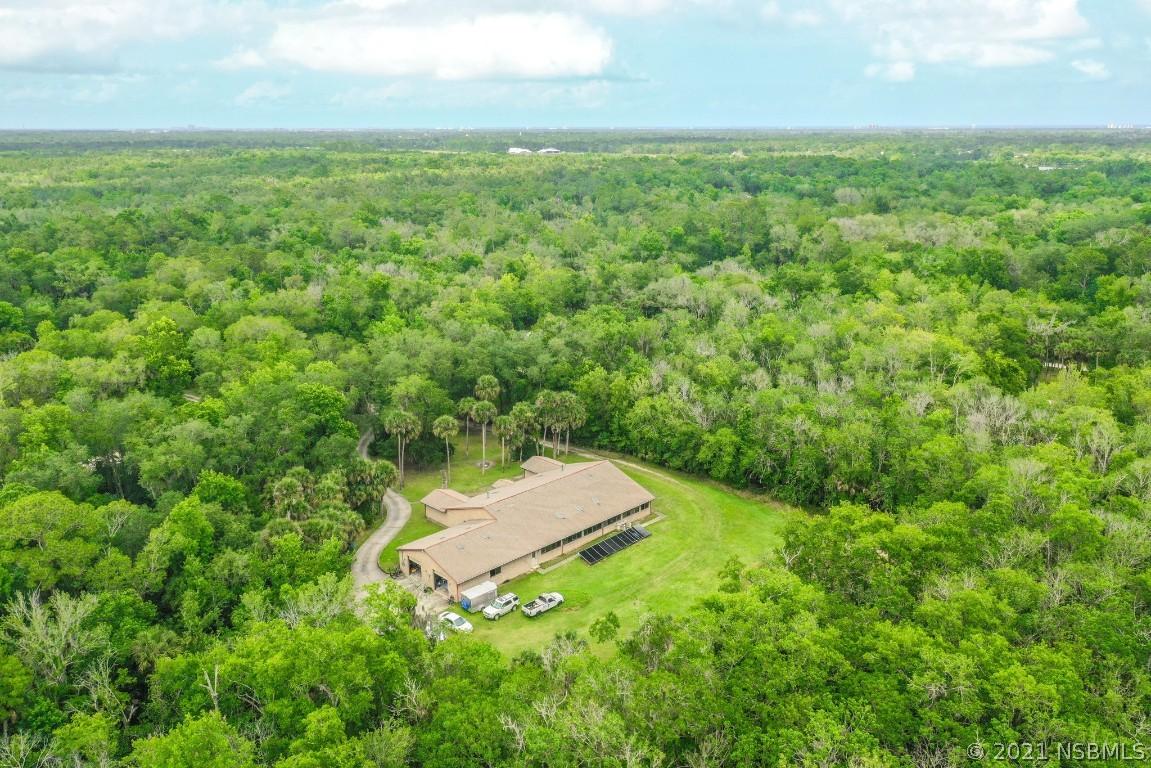 3020 Ragis Rd., Edgewater, FL 32132