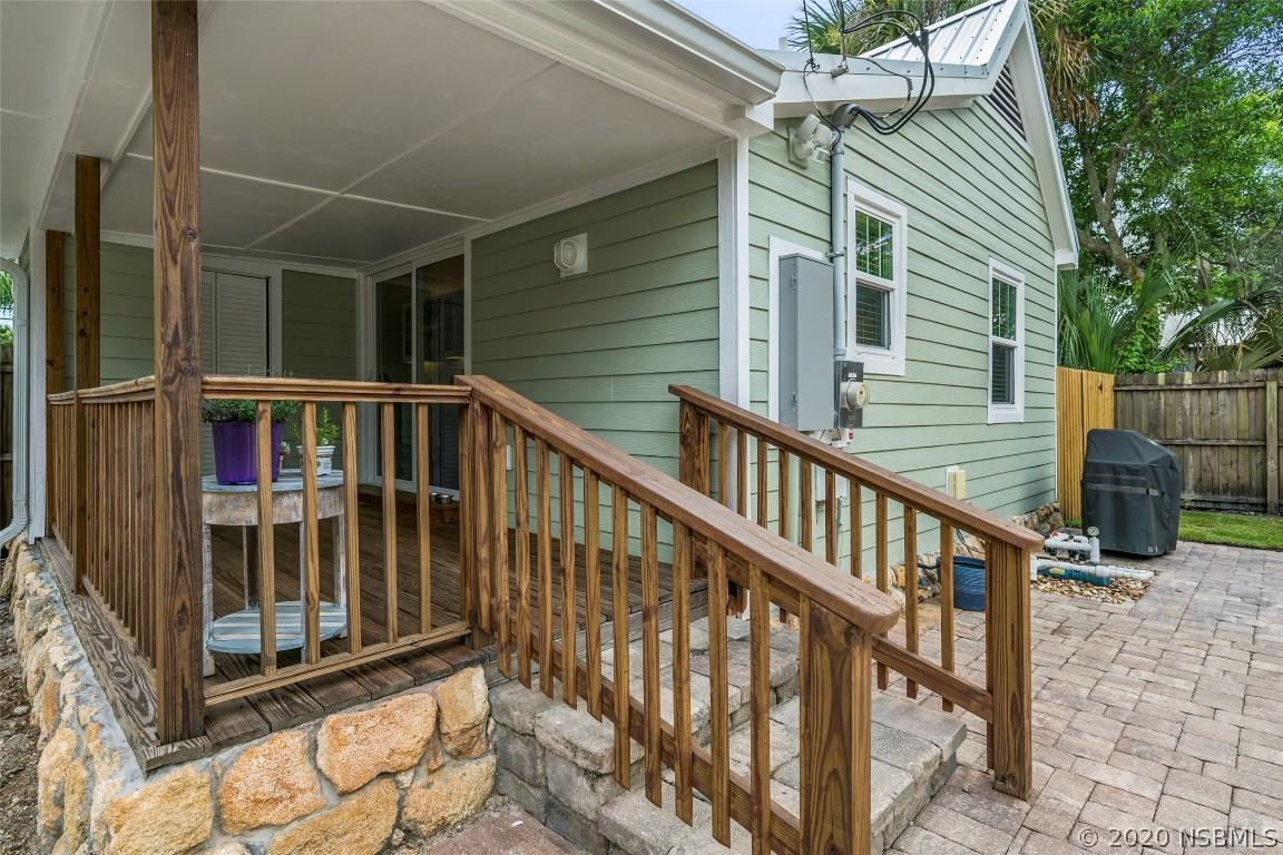 900 Magnolia St., New Smyrna Beach, FL 32168