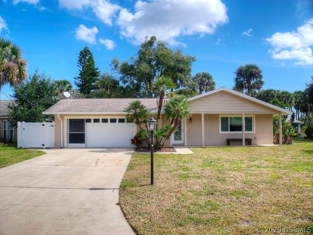 83 Aqua Ct., New Smyrna Beach, FL 32168