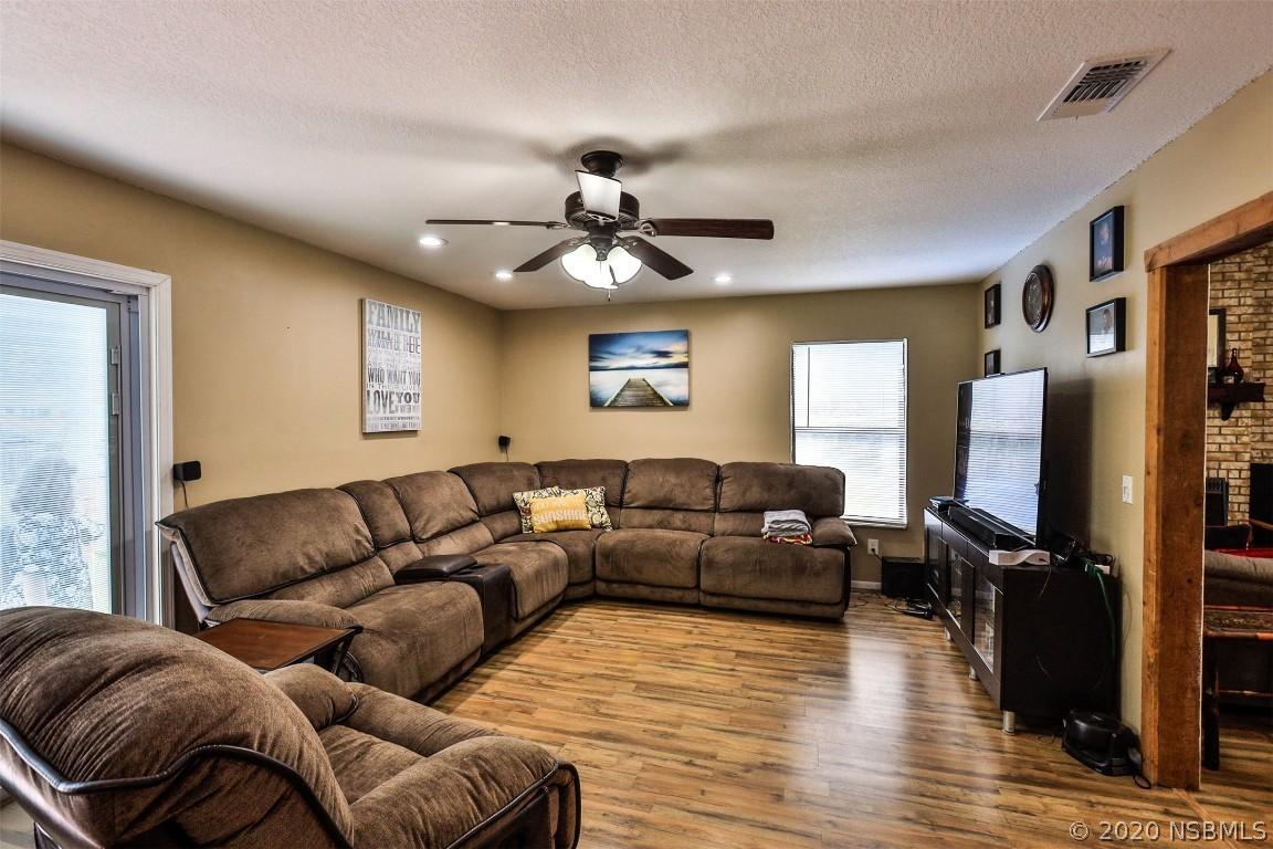 2621 Travelers Palm Dr., Edgewater, FL 32141