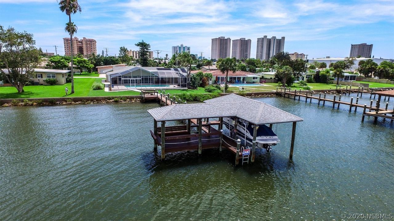 3244 Riverview Ln., Port Orange, FL 32127