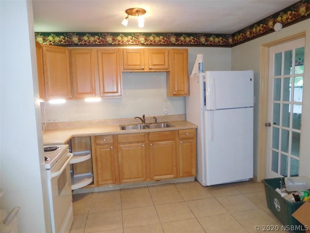 122 Oak Ridge Ave., Edgewater, FL 32132