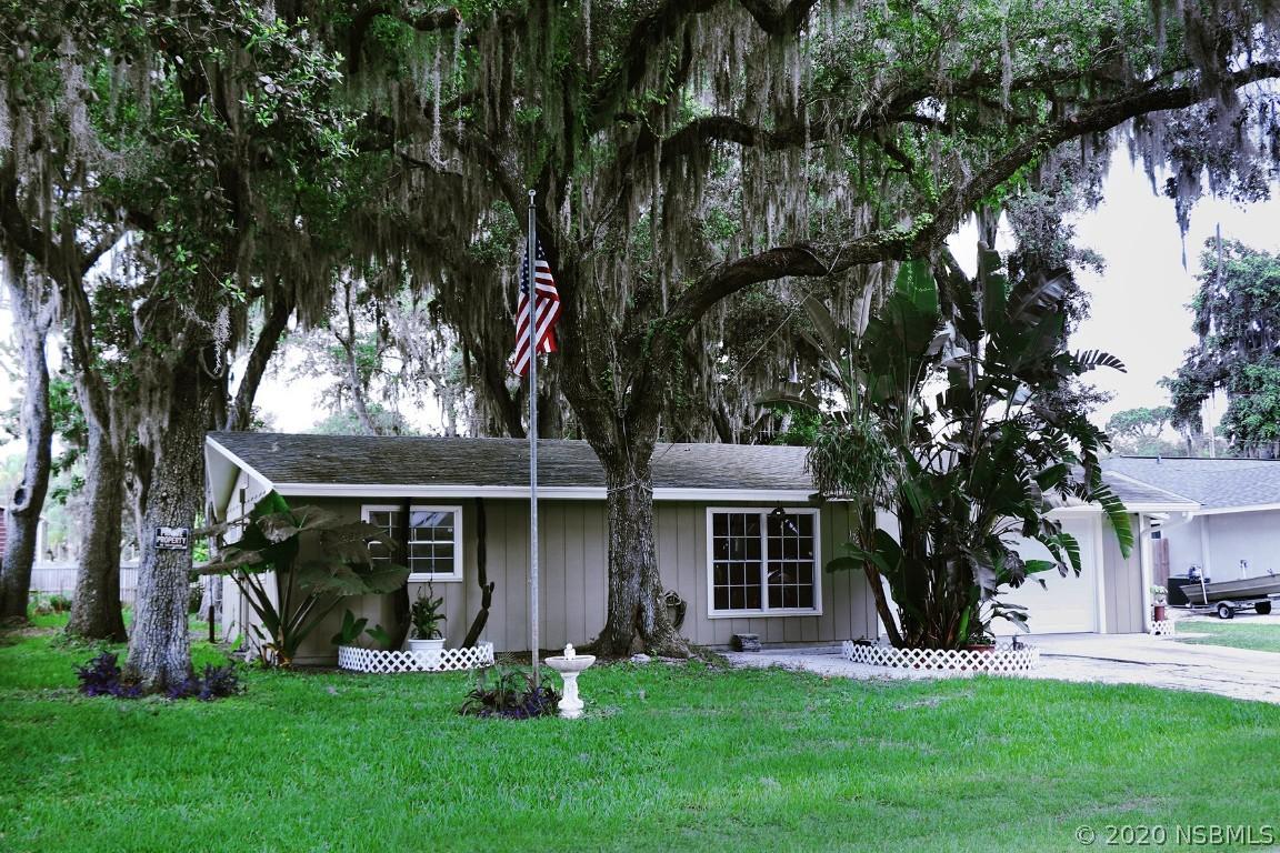 1724 Pine Tree Dr., Edgewater, FL 32132