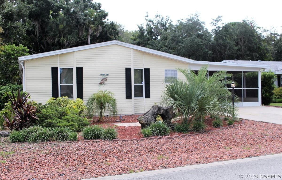 427 Sioux Blvd., Oak Hill, FL 32759