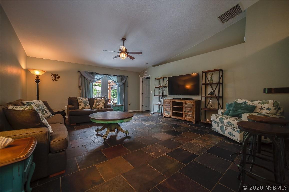 1918 Victory Palm Dr., Edgewater, FL 32141