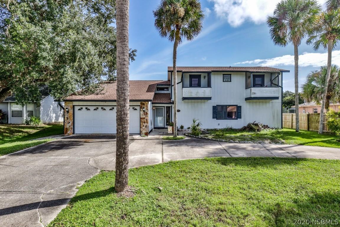 2715 Pine Tree Dr., Edgewater, FL 32141