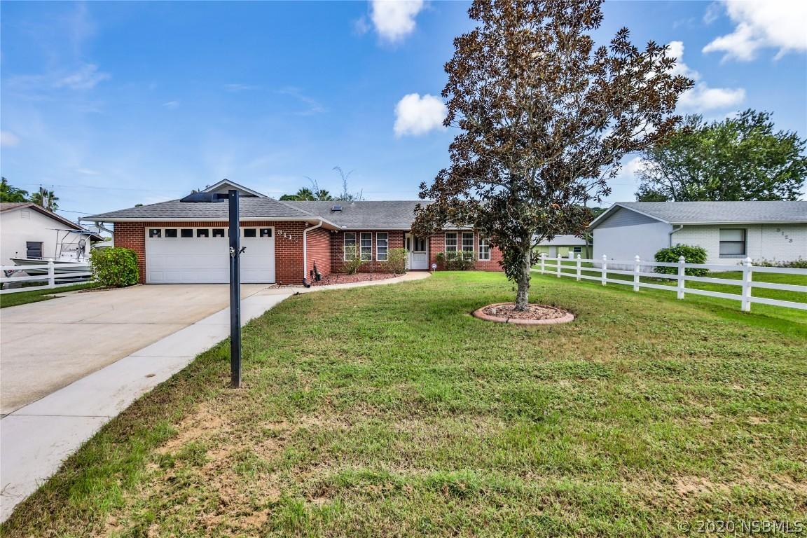 3119 Travelers Palm Dr., Edgewater, FL 32141