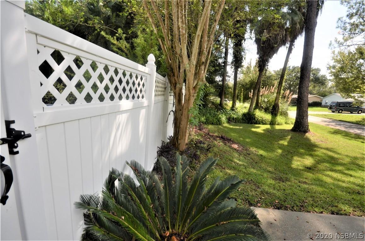 2211 Woodland Dr., Edgewater, FL 32141