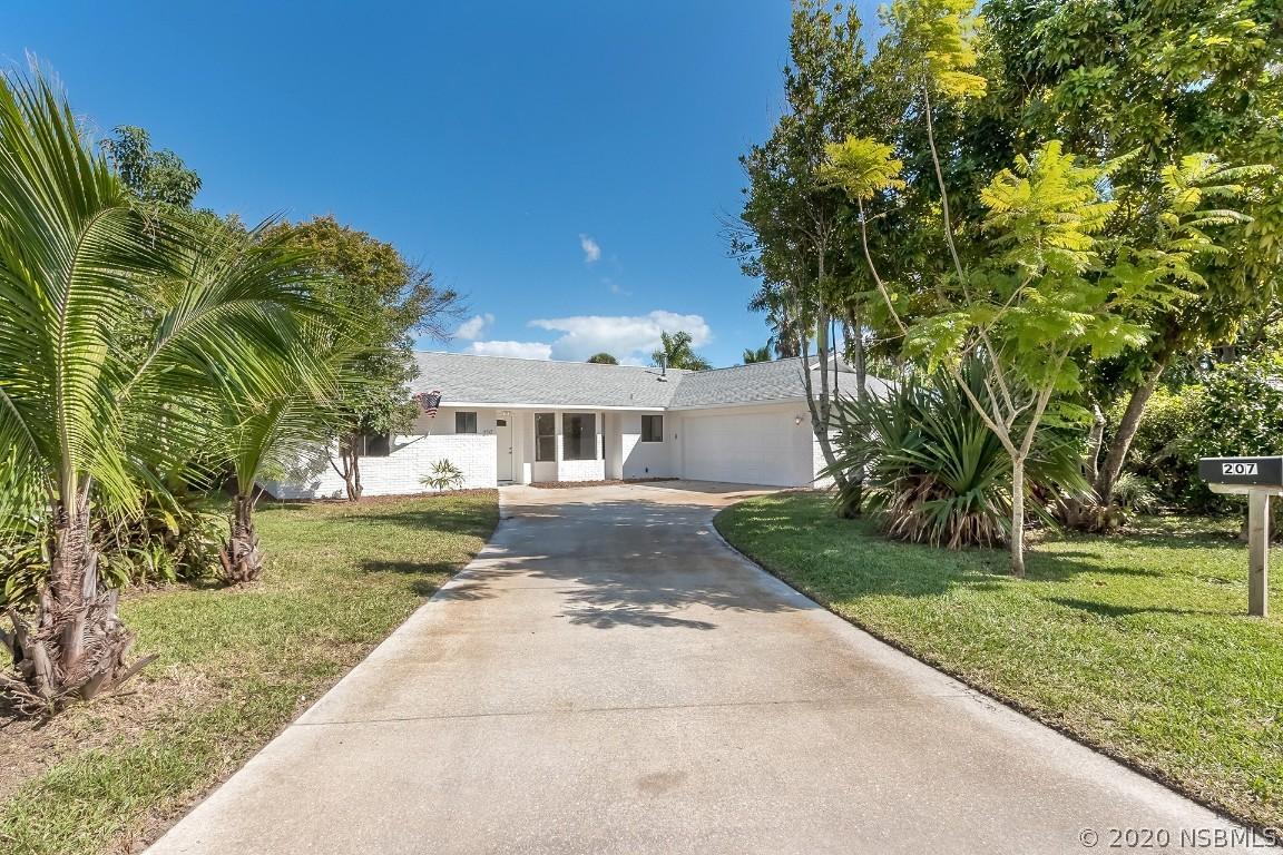 207 Francis Dr., Edgewater, FL 32132