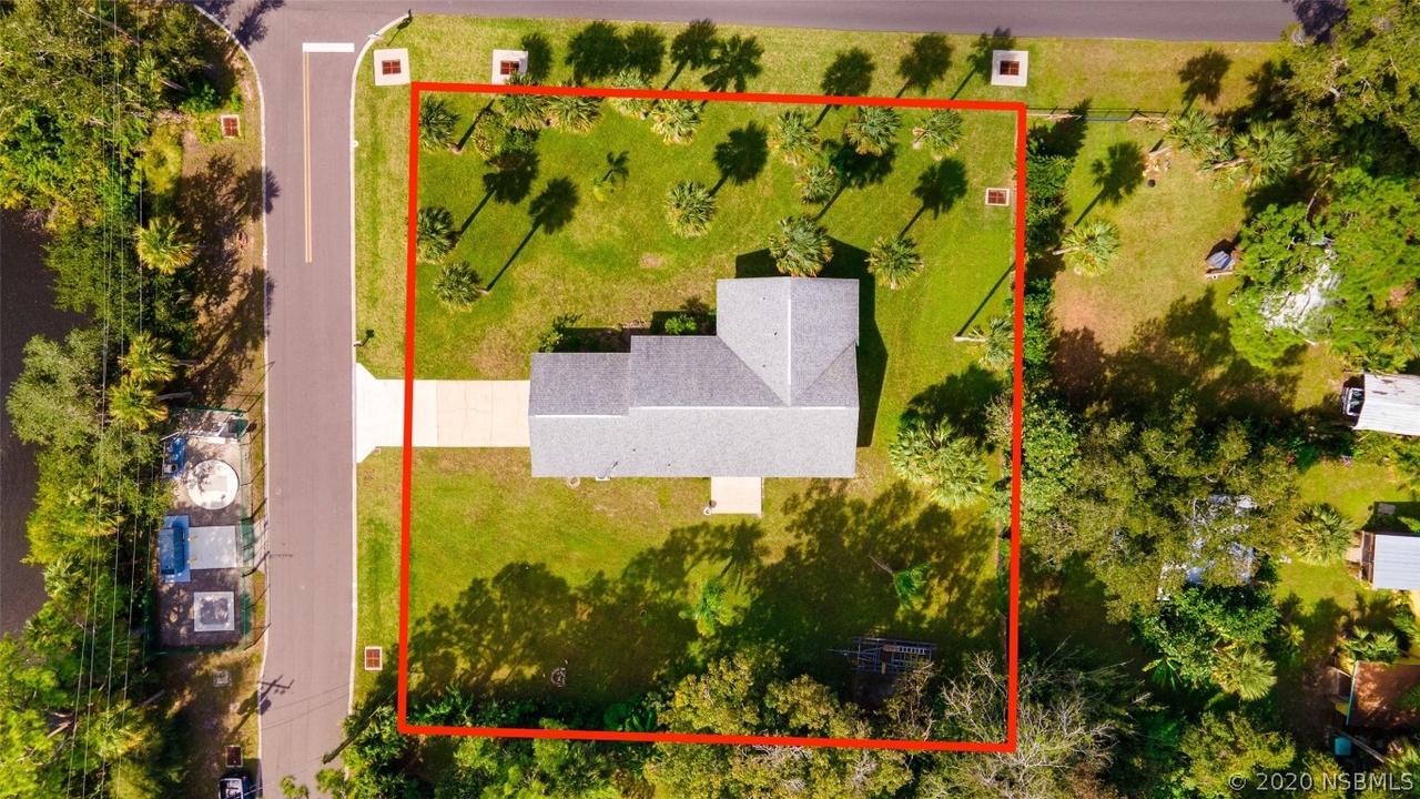 207 Conrad Dr., New Smyrna Beach, FL 32168