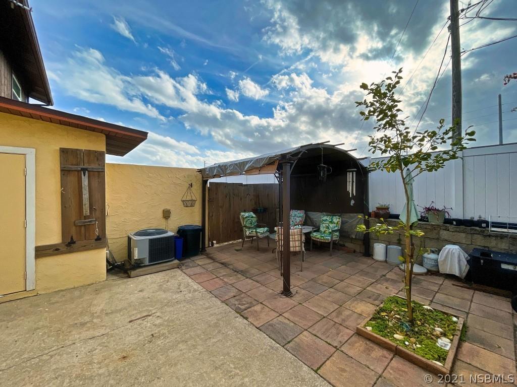 26 Blue Heron Ln., Edgewater, FL 32141